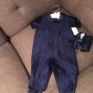 PERSONALIZED. Playsuit w/booties.